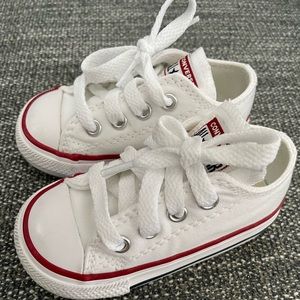 Toddlers converse sneakers